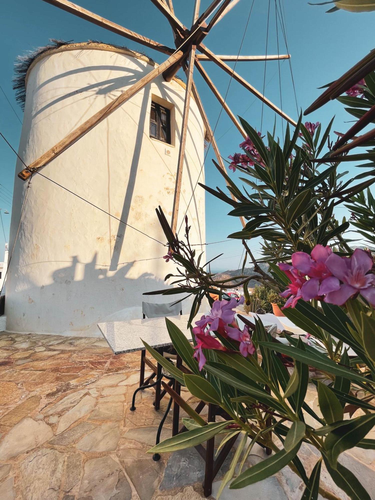 The Windmill Serifos Esterno foto